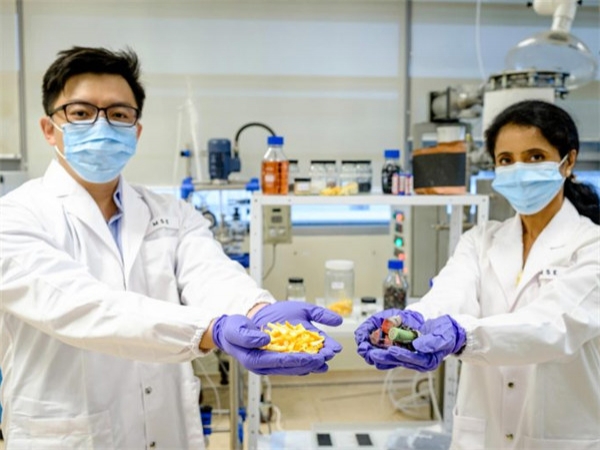 Scientists Use Fruit Peel to Turn Old Lithium-Ion Batteries Into New
